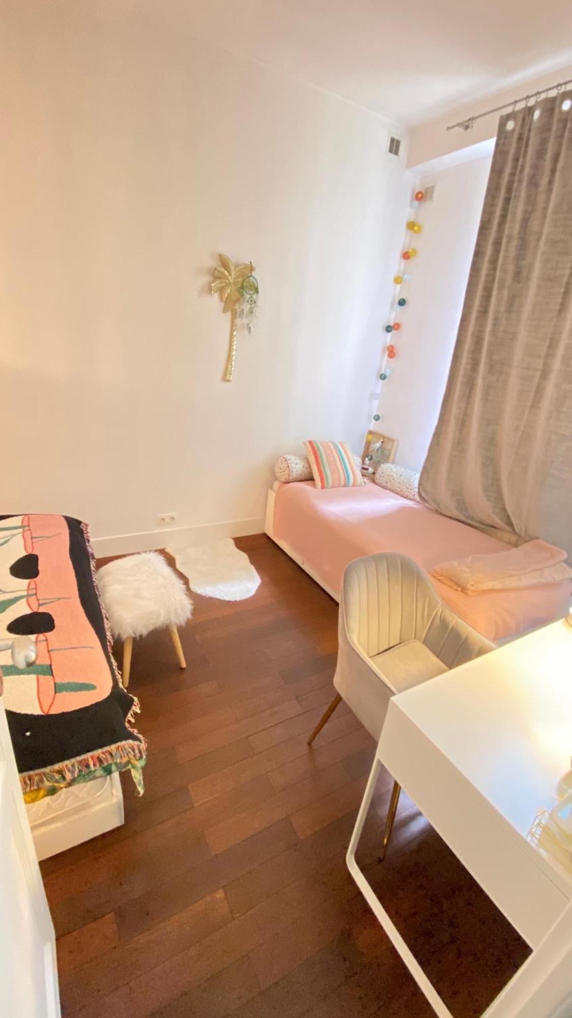 Villa Lepic, Luxury Flat In Montmartre With Private Terrasse-Appartement Entier Paris Eksteriør billede